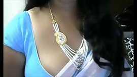 Hot Indian Aunty live on spicygirlcam.com