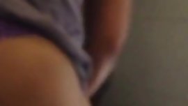 Prima gostosa do meu marido trocando de roupa 2