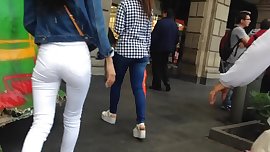 Two sexy asses, teens de culos sabrosos