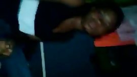 belle teen black en suce une grosse