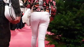 Candid ass in white jeans