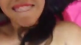 teen se toca y quiere hacer travesuras