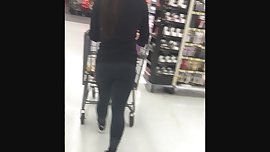 Tight whooty VPL in skin tight yoga pants