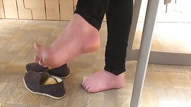 Candid student college feet in library