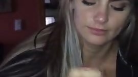 tinder pick up gives amazing blowjob