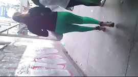 Expandex verde: flaquita con rico culito II