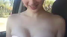 Sexy Amateur Boob Jiggle