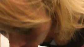 Blonde mini Deepthroat