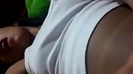 Moreninha gostosa com tesao