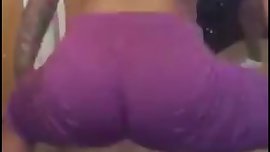 Ebony teen twerking that ass off