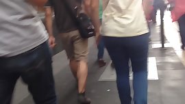 Big nice ass, in jeans, sexy culo de milf