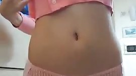 Novinha dos peitinhos rosa