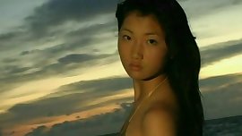 Aira Mihana - golden bikini