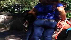 Una chica Culona de turista