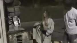 Exhibition Stranges and sex - Exhibición ante desconocidos y sexo