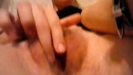 Elizabeth Reeh masturbates on camera