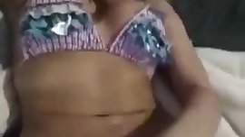 Se masturba y dice ay que rico