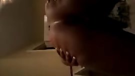 Twerking that ass and poping my pussy